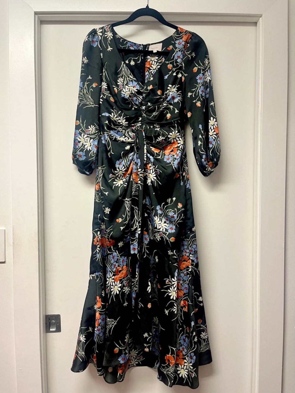 cinq a sept Black Floral Three Quarter Sleeve Walker Wrap Midi Dress - Size 0 - Picture 2 of 4